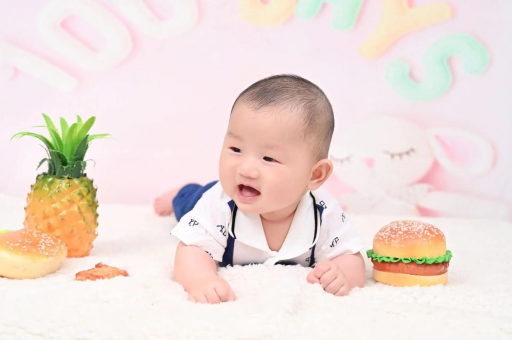 迪庆宝宝手上小红点